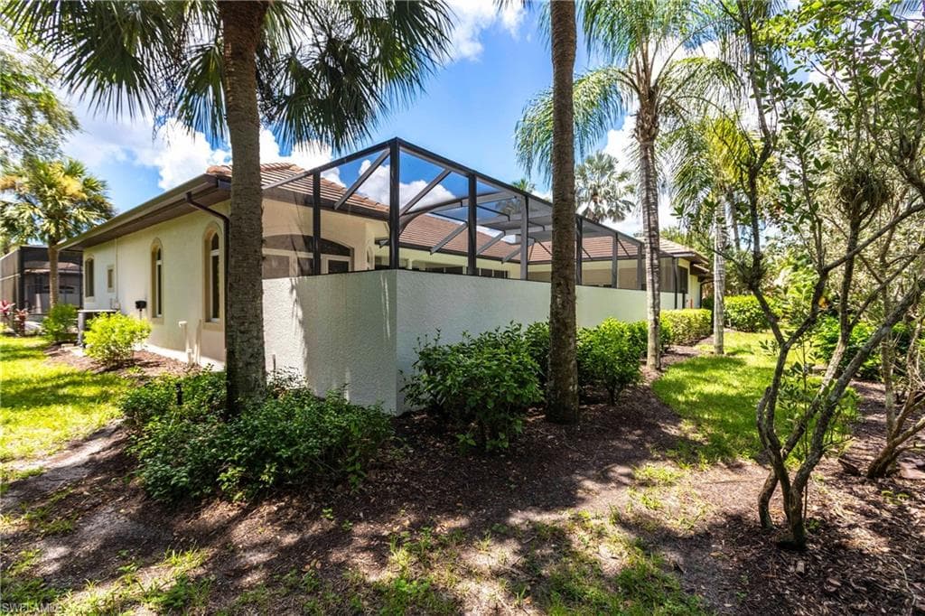 8886 Shenendoah Cir, Naples, FL 34113-30
