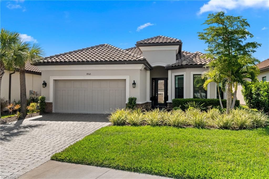 8943 Cappello Ct, Naples, FL 34119-45