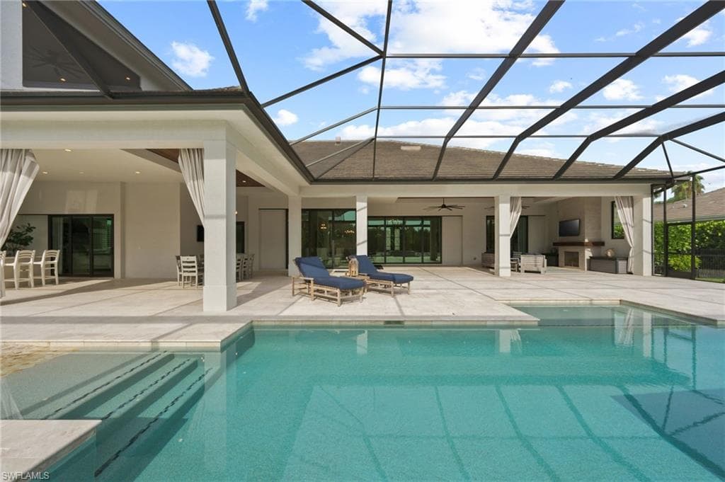 6303 Highcroft Dr, Naples, FL 34119-38