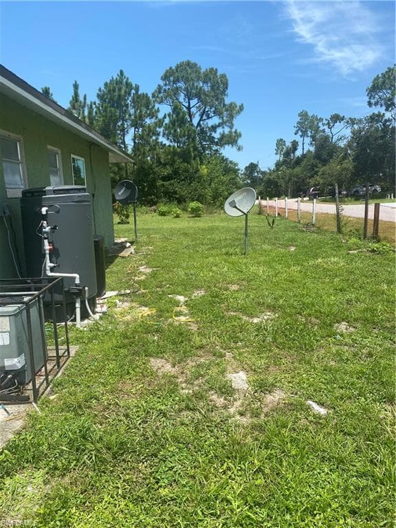 2400/2402 Lantana Ave S, Lehigh Acres, FL 33973-8