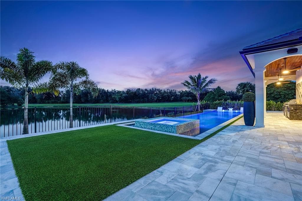 12450 Vittoria Way, Fort Myers, FL 33912-5