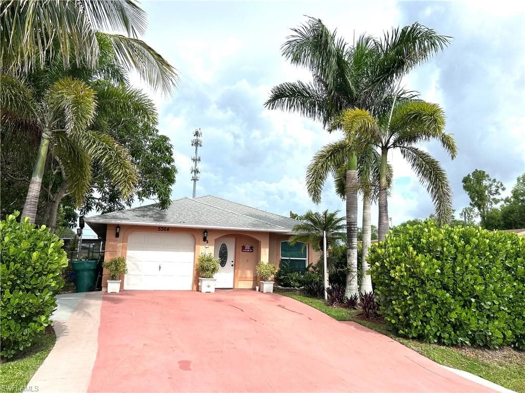 5364 Texas Ave, Naples, FL 34113-3