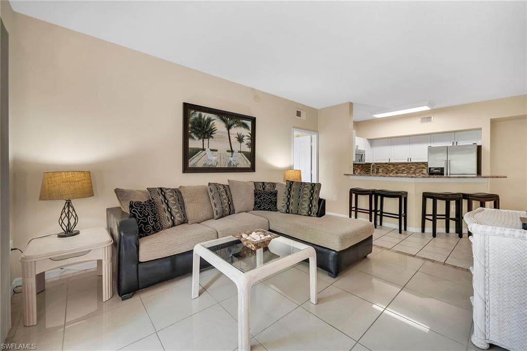 15605 Ocean Walk Cir 203, Fort Myers, FL 33908-5