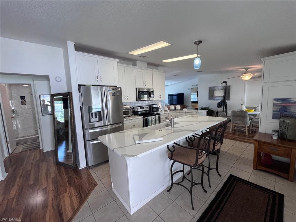 65 Turquoise Ave 65t, Naples, FL 34114-9