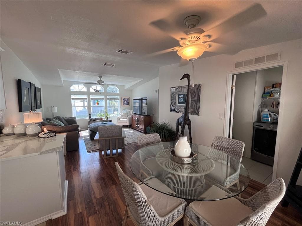 65 Turquoise Ave 65t, Naples, FL 34114-15
