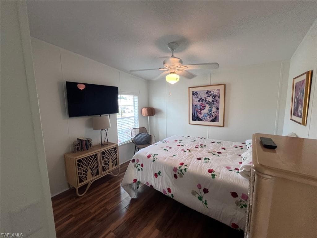 65 Turquoise Ave 65t, Naples, FL 34114-25