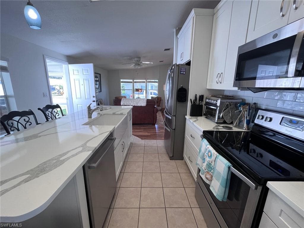 65 Turquoise Ave 65t, Naples, FL 34114-6