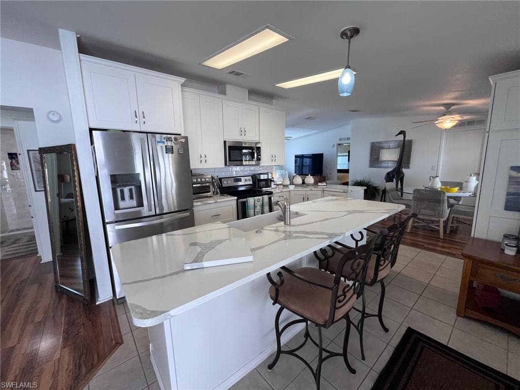 65 Turquoise Ave 65t, Naples, FL 34114-8
