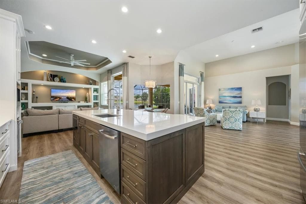 14512 Jekyll Island Ct, Naples, FL 34119-7