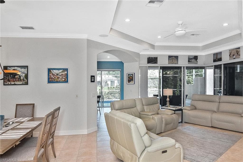 14797 Glen Eden Dr, Naples, FL 34110-5