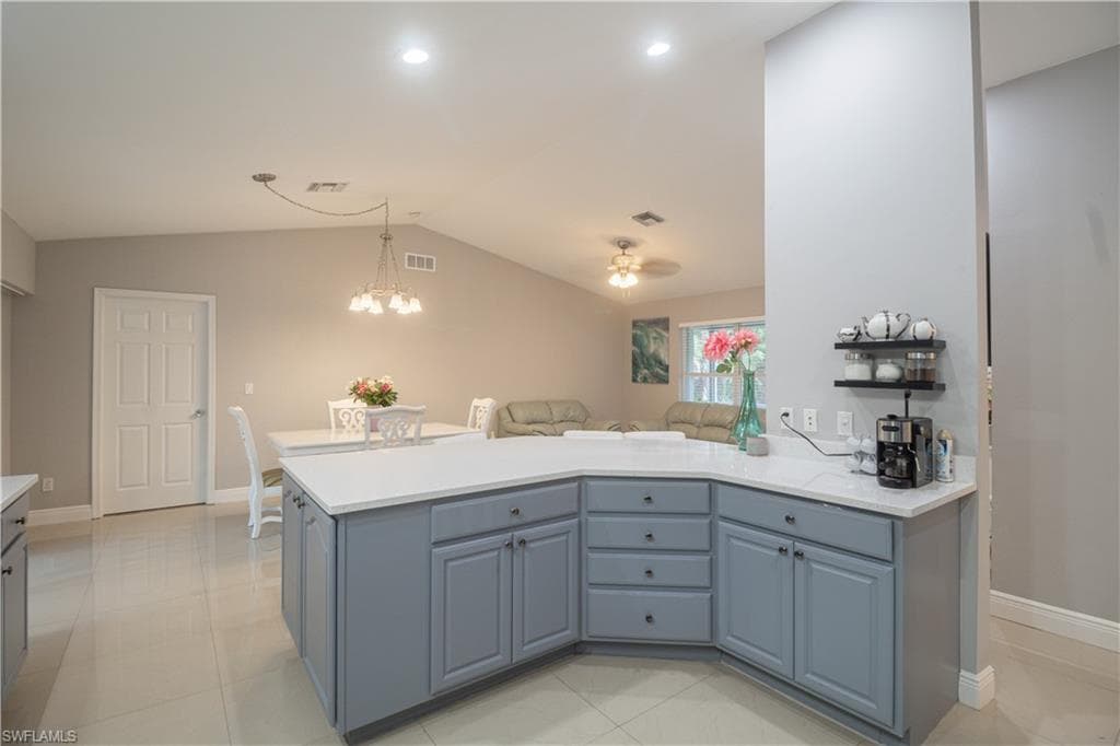 420 20th Ave NW, Naples, FL 34120-12