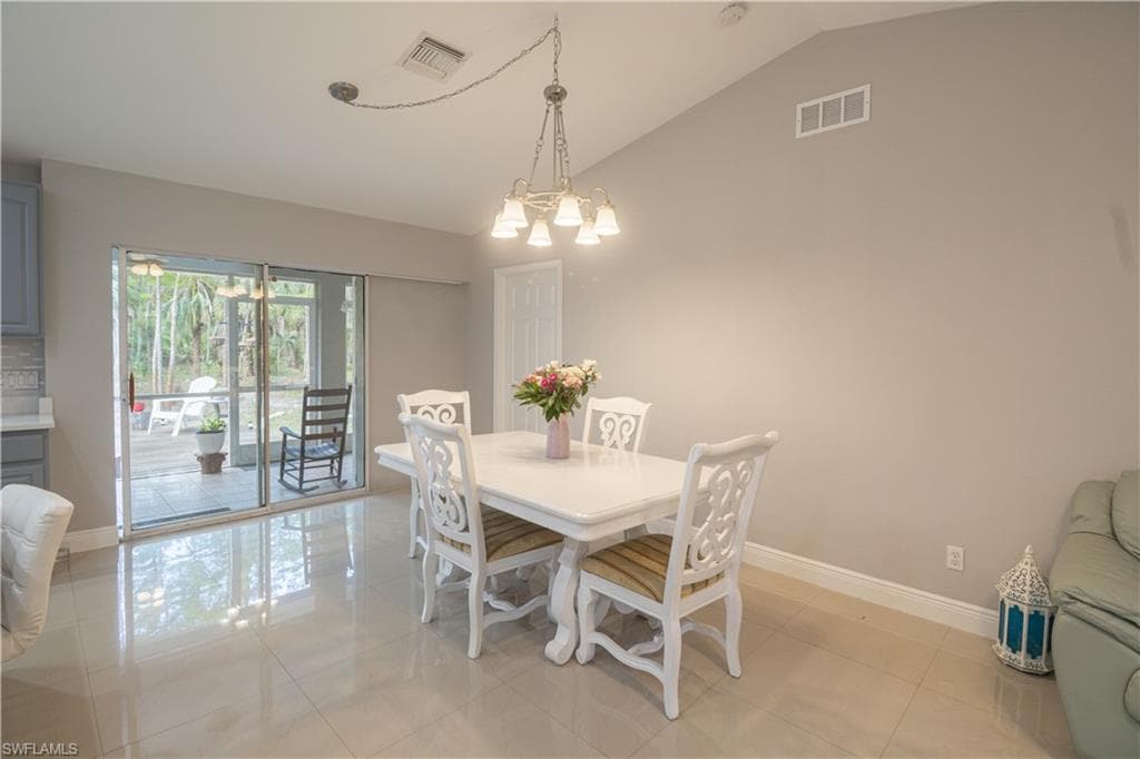 420 20th Ave NW, Naples, FL 34120-22