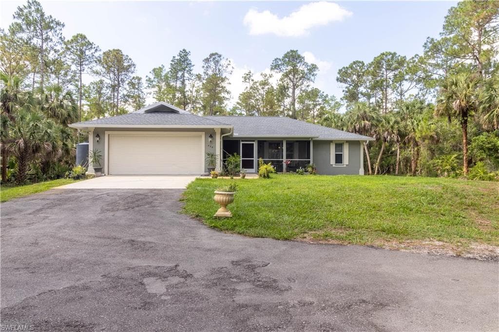 420 20th Ave NW, Naples, FL 34120-2