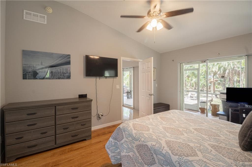 420 20th Ave NW, Naples, FL 34120-41