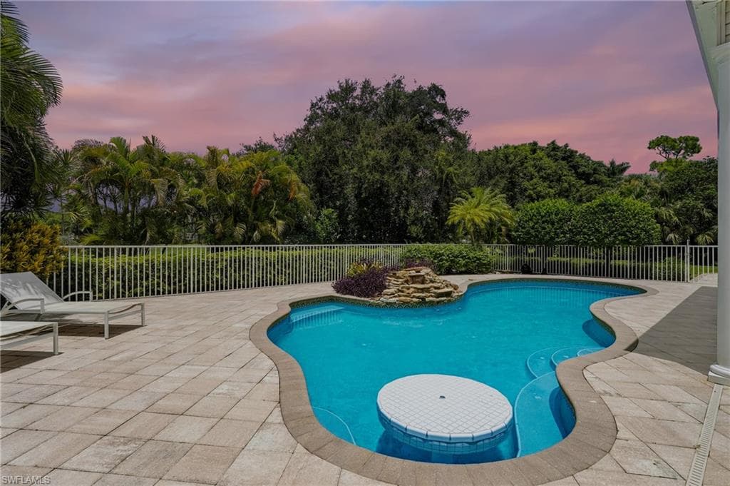 13033 Coco Plum Ln, Naples, FL 34119-29