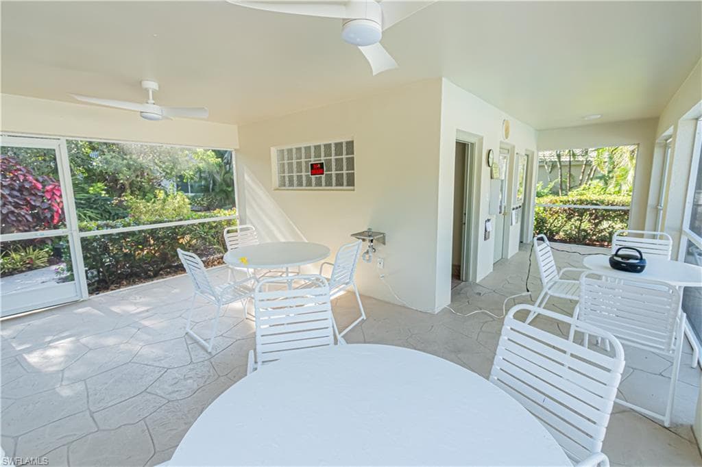 15435 Cedarwood Ln 5-304, Naples, FL 34110-32