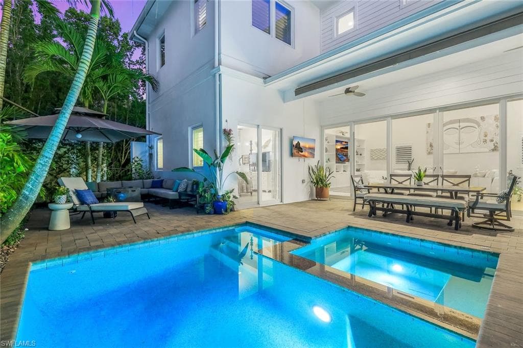 9161 Mercato Way, Naples, FL 34108-1