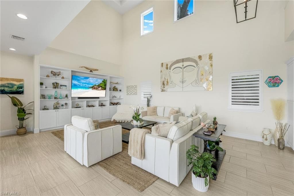 9161 Mercato Way, Naples, FL 34108-6