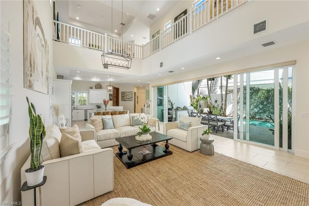 9161 Mercato Way, Naples, FL 34108-8