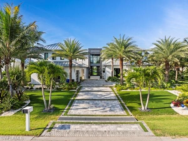2201 Shad Ct, Naples, FL 34102-3