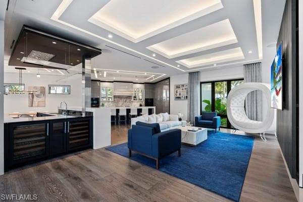 2201 Shad Ct, Naples, FL 34102-4