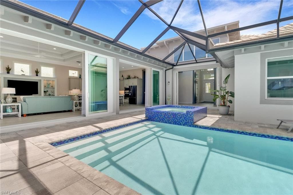 6257 Negril Isle Dr, Naples, FL 34113-12
