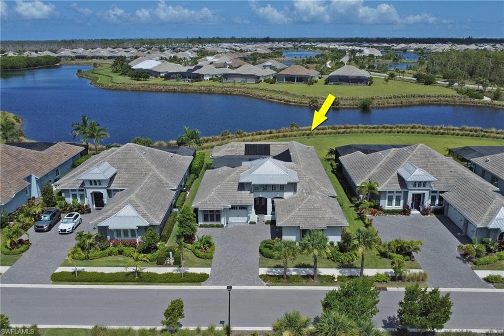6257 Negril Isle Dr, Naples, FL 34113-45