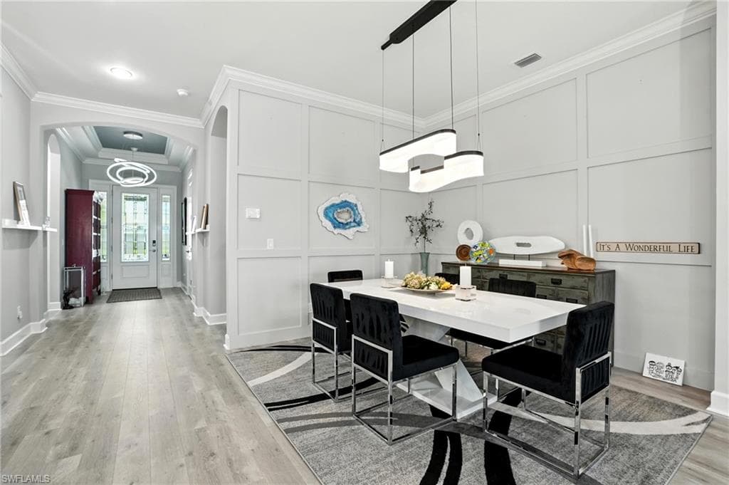 9401 Terresina Dr, Naples, FL 34119-15