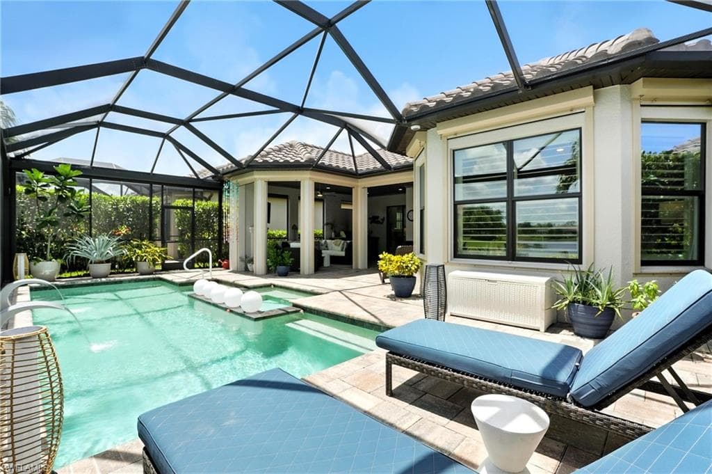 9401 Terresina Dr, Naples, FL 34119-35