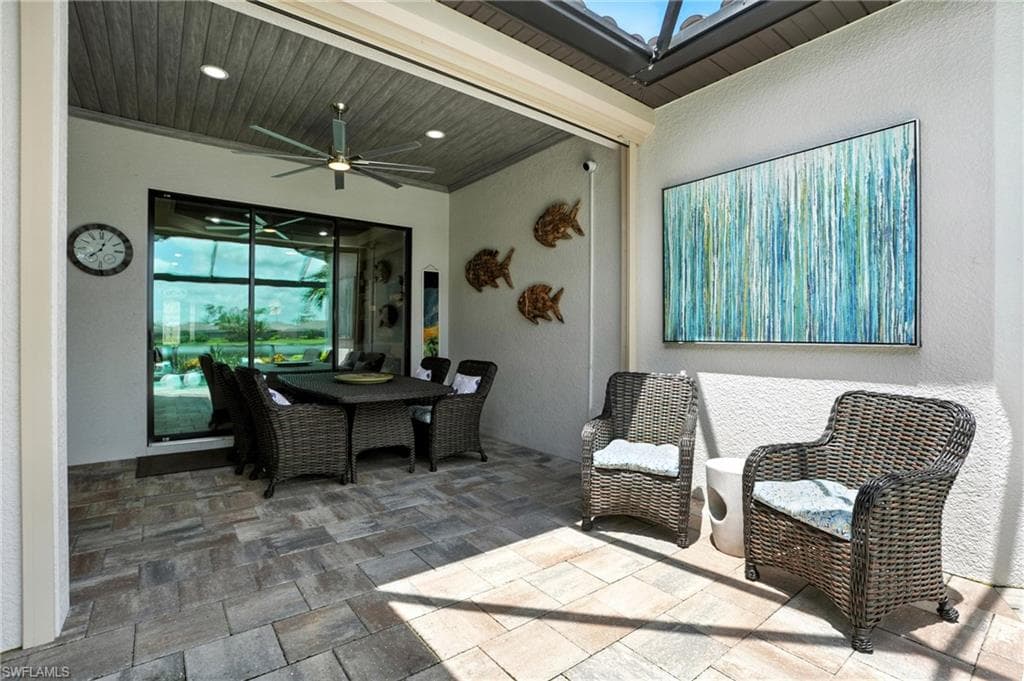 9401 Terresina Dr, Naples, FL 34119-40