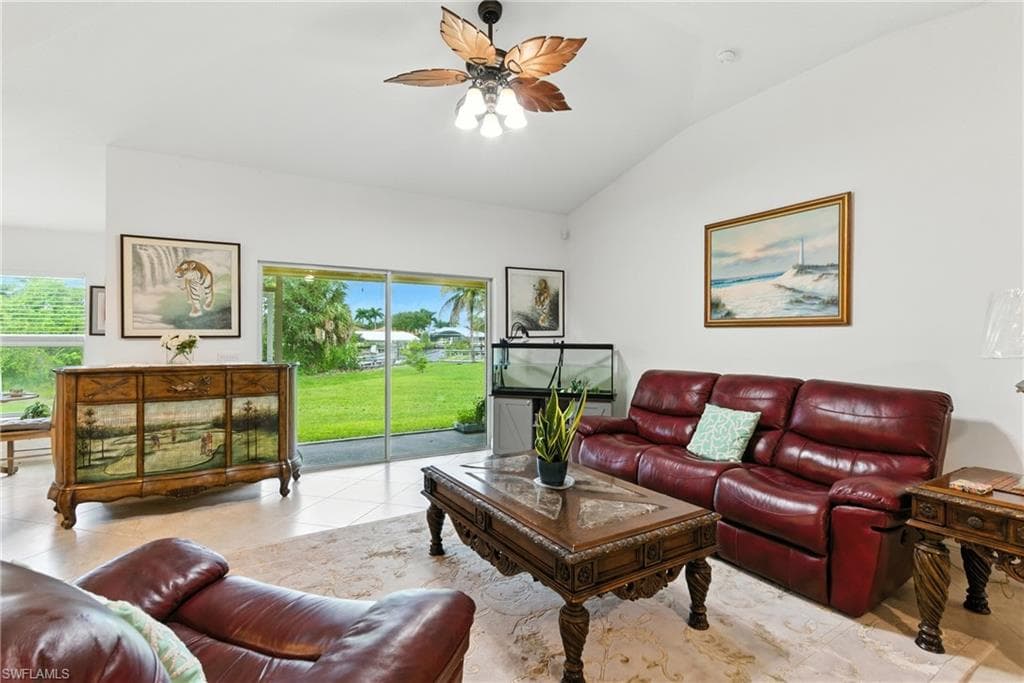 176 Venus Cay, Naples, FL 34114-9