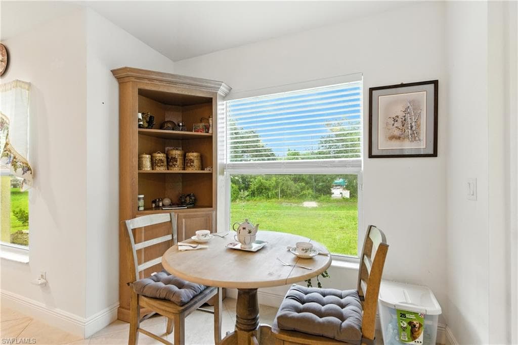 176 Venus Cay, Naples, FL 34114-16