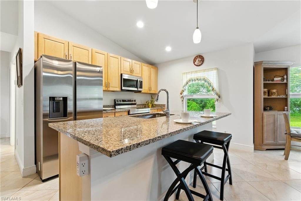 176 Venus Cay, Naples, FL 34114-18