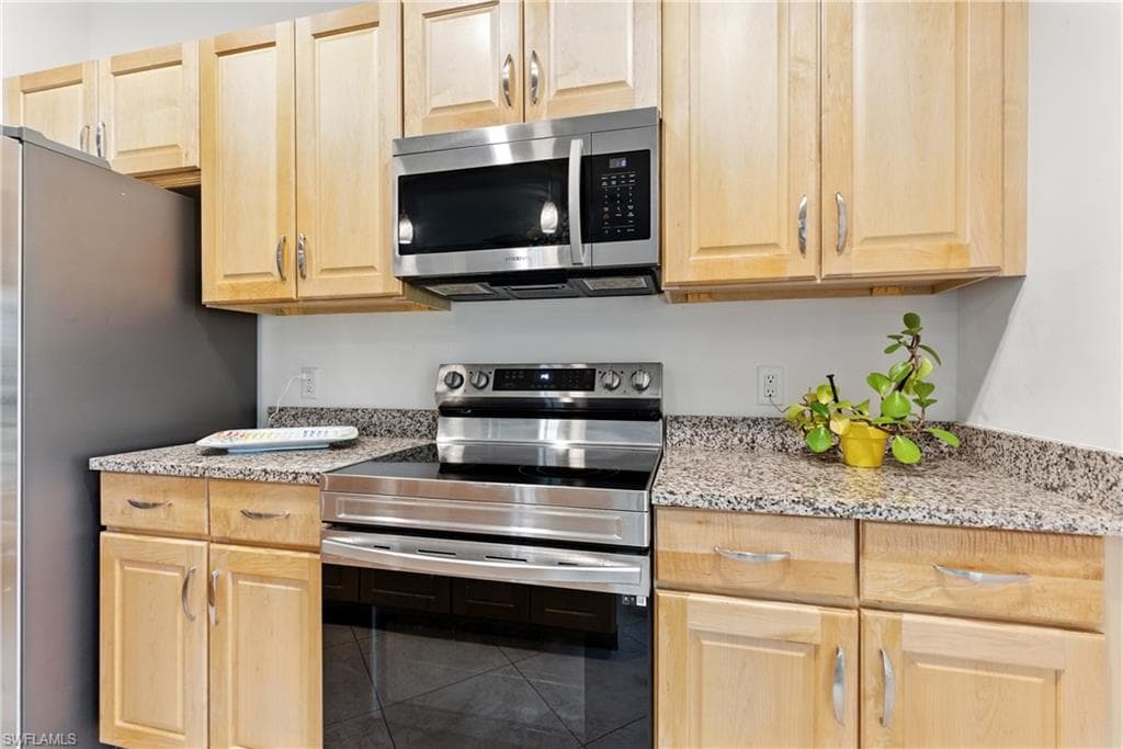 176 Venus Cay, Naples, FL 34114-22