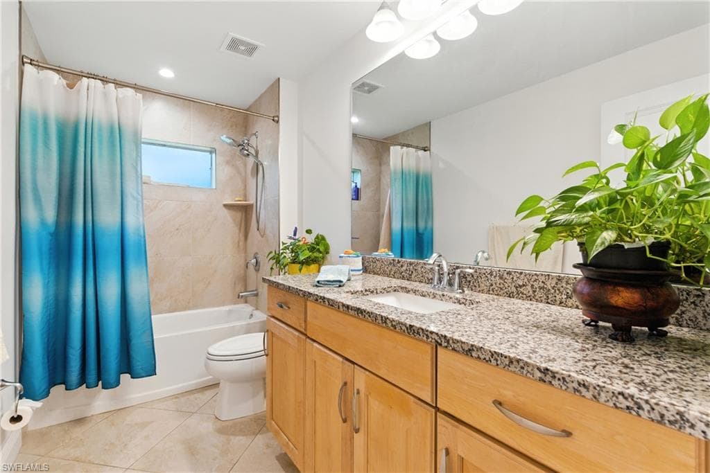 176 Venus Cay, Naples, FL 34114-23