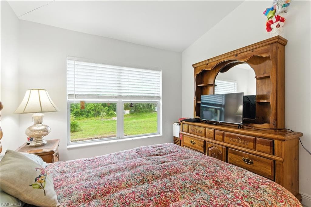 176 Venus Cay, Naples, FL 34114-32