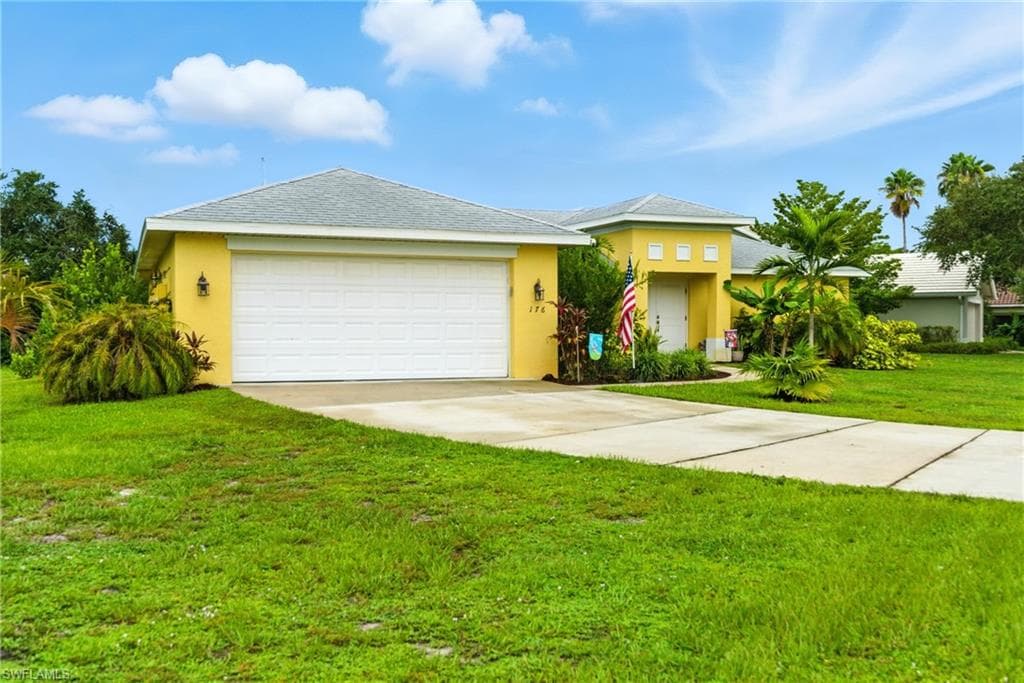 176 Venus Cay, Naples, FL 34114-2