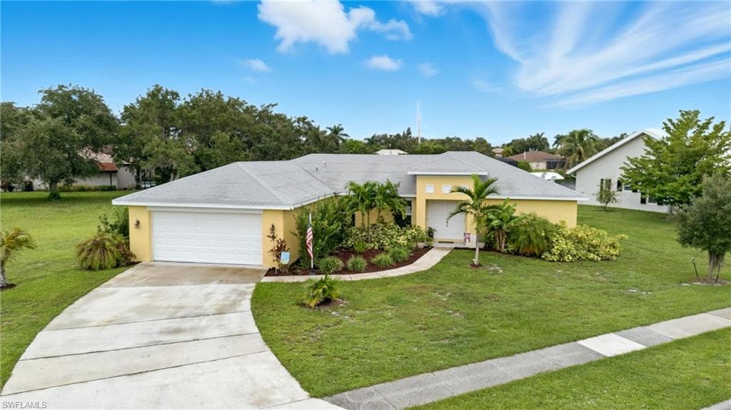 176 Venus Cay, Naples, FL 34114-40