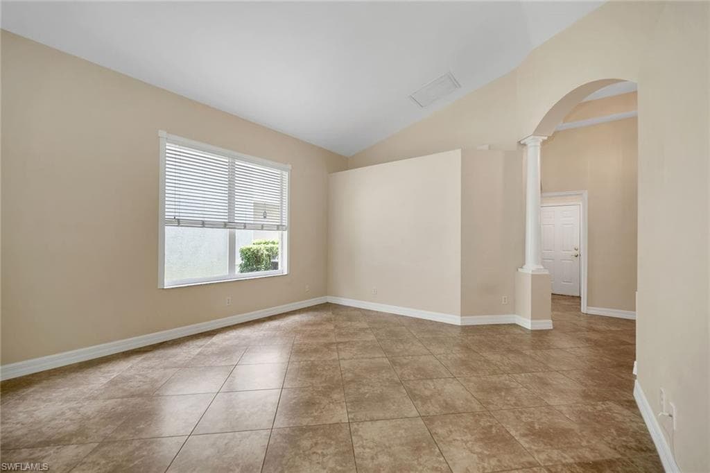 1293 Barrigona Ct, Naples, FL 34119-11