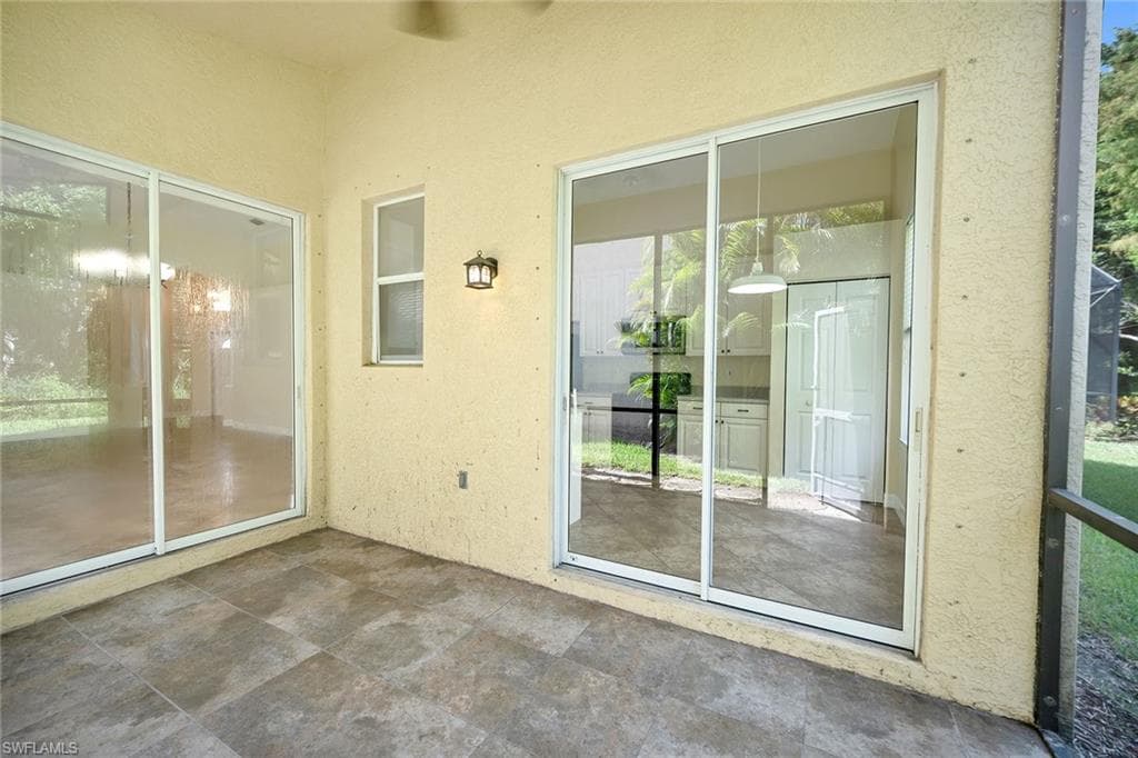 1293 Barrigona Ct, Naples, FL 34119-31