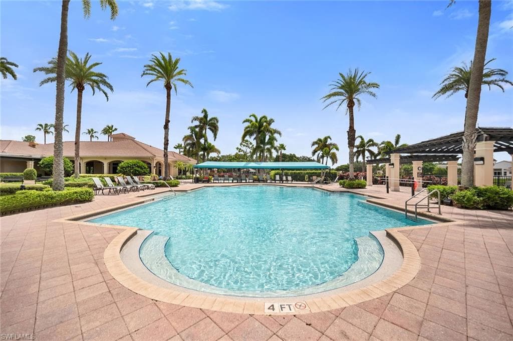 1293 Barrigona Ct, Naples, FL 34119-32