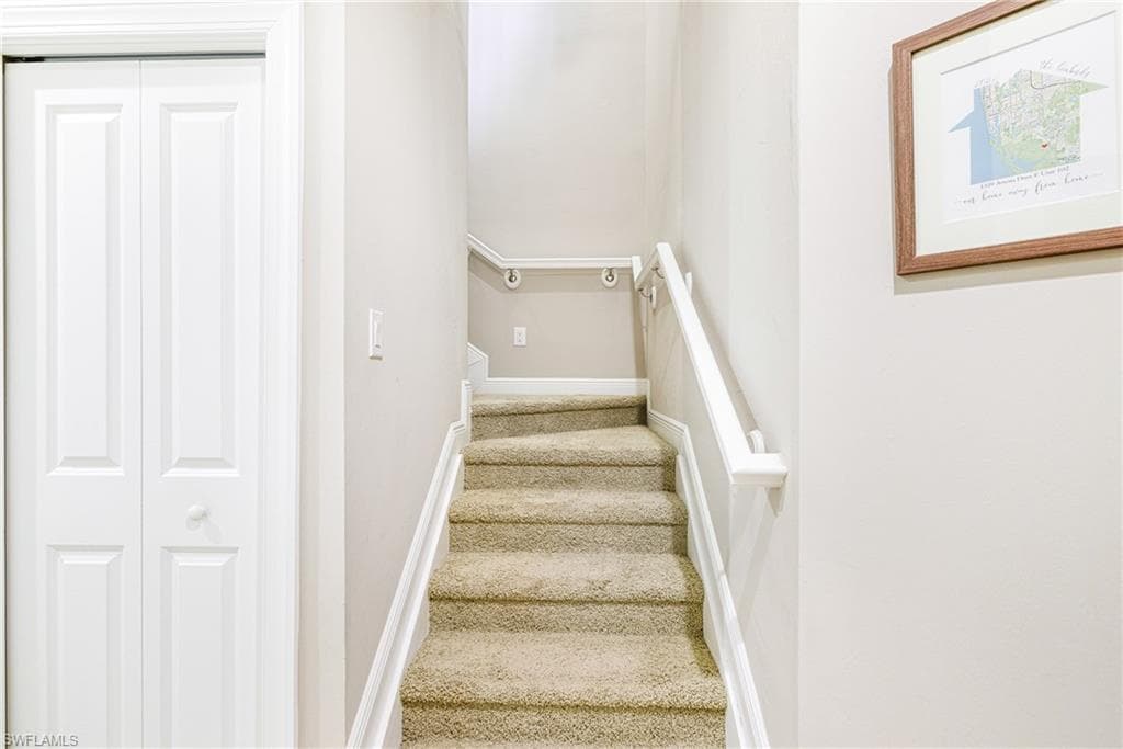 1359 Artesia Dr E 102, Naples, FL 34113-23