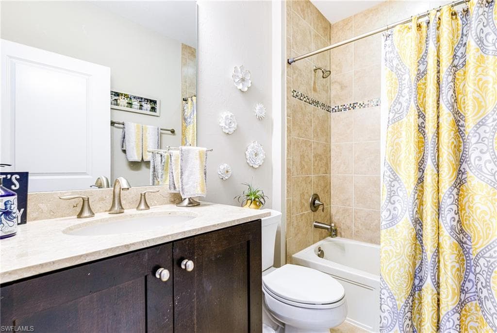 1359 Artesia Dr E 102, Naples, FL 34113-34