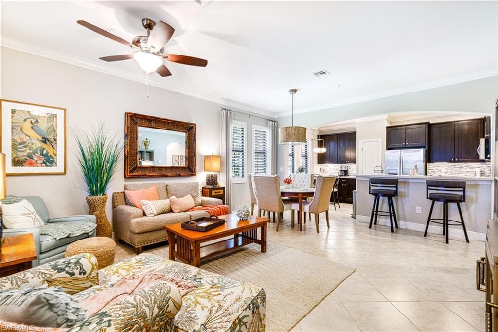 1359 Artesia Dr E 102, Naples, FL 34113-8