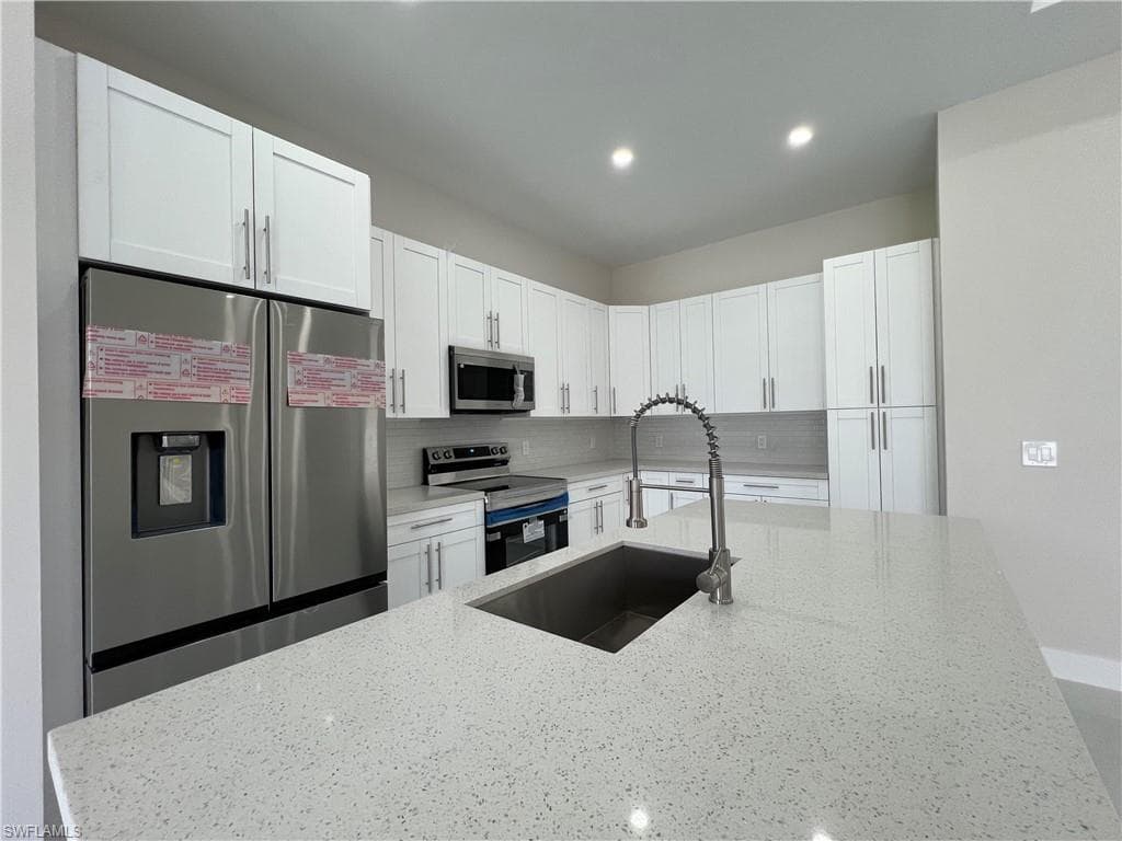 3210 10th Ave SE, Naples, FL 34117-14