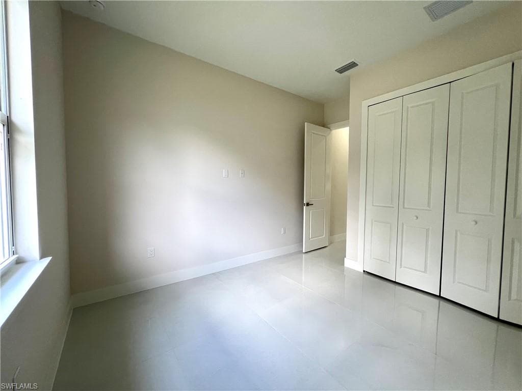 3210 10th Ave SE, Naples, FL 34117-25