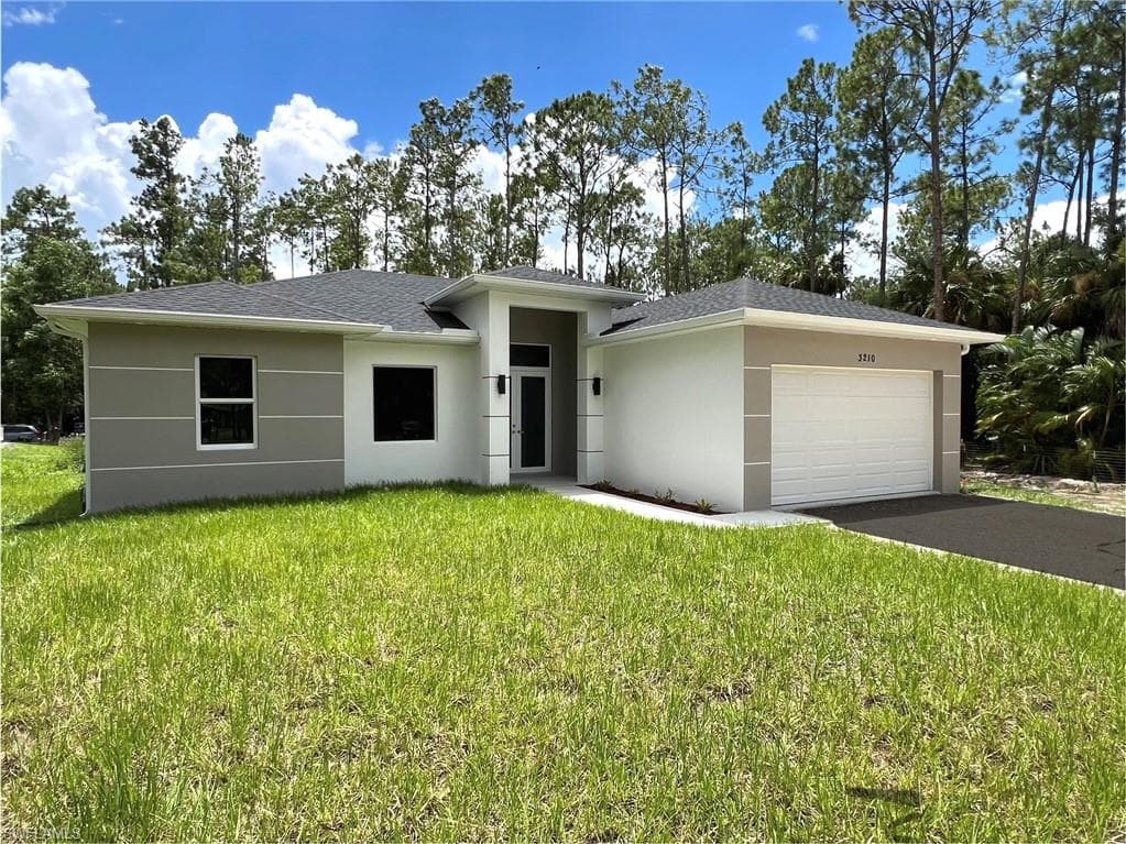 3210 10th Ave SE, Naples, FL 34117-2