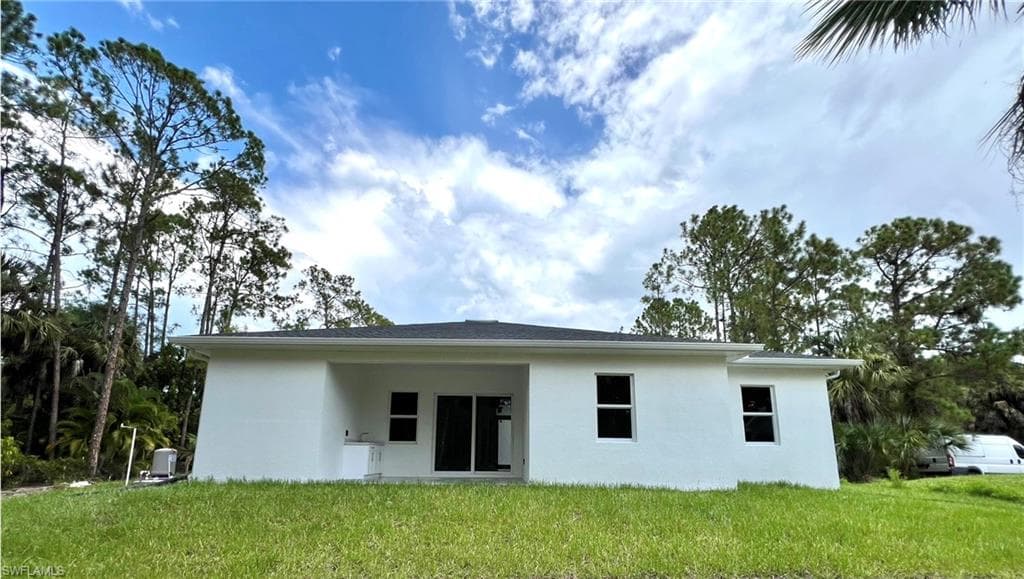 3210 10th Ave SE, Naples, FL 34117-31