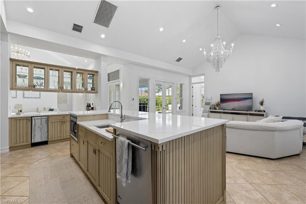 505 Harbour Dr, Naples, FL 34103-15