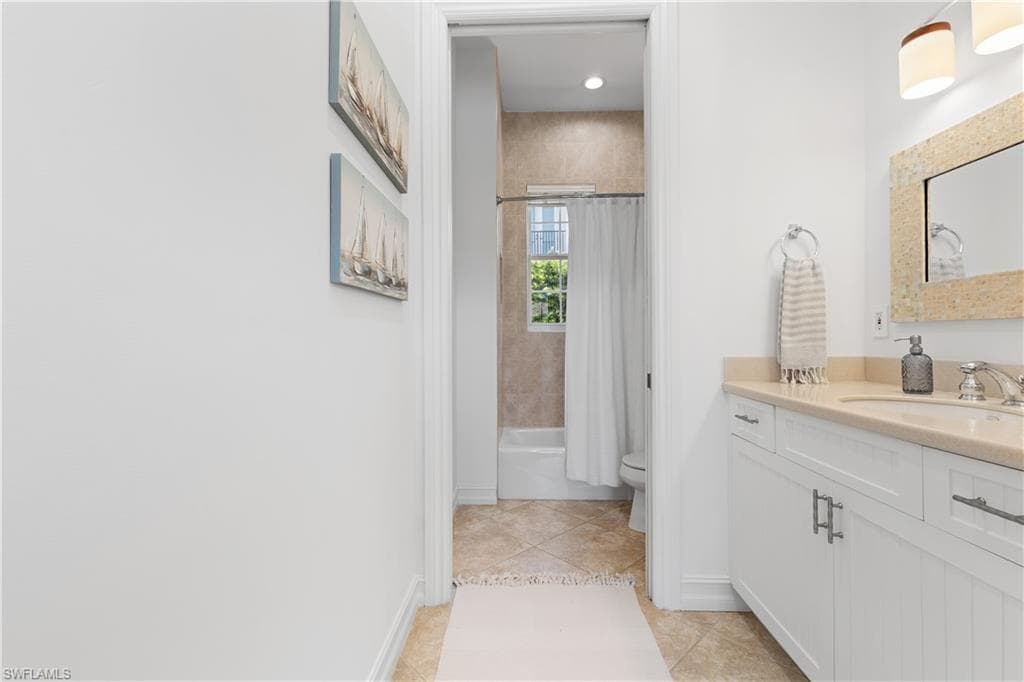 505 Harbour Dr, Naples, FL 34103-19